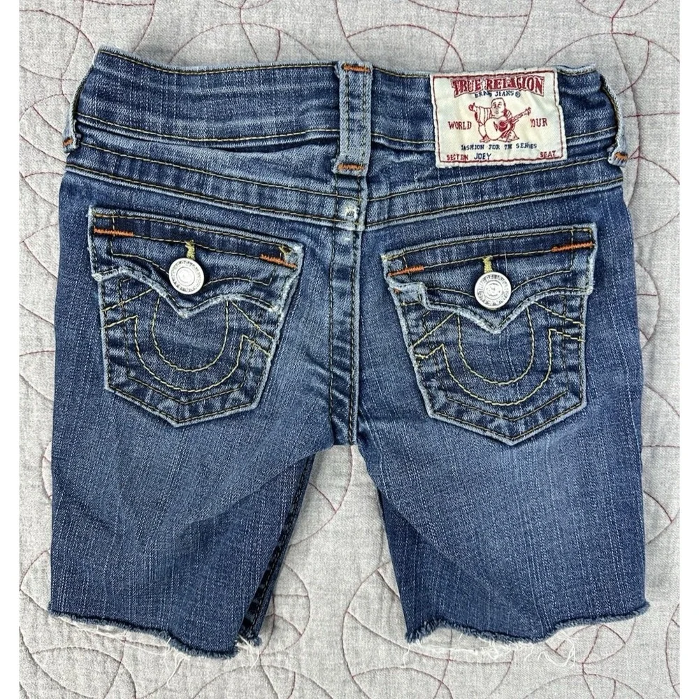 True‎ Religion Joey Kids Slap Pocket Embellished Raw Hem Denim Shorts / Kids 6